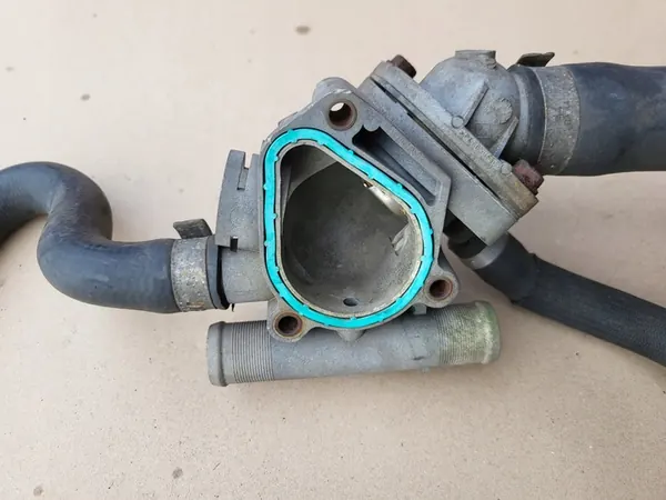 Carcasa de termostato Manguera Renault Kangoo Laguna II 1.9DCI OE image 6