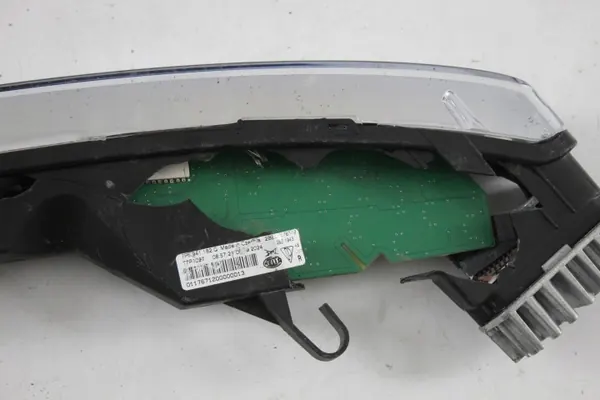 Intermitente LED derecho OEM 7P5941182Q para Porsche Cayenne 7P image 5