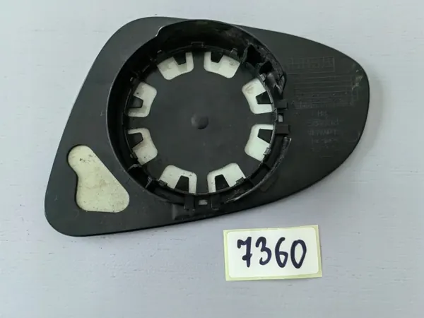 Värmd spegelglas höger OEM 6401-301 Toyota Yaris III image 3