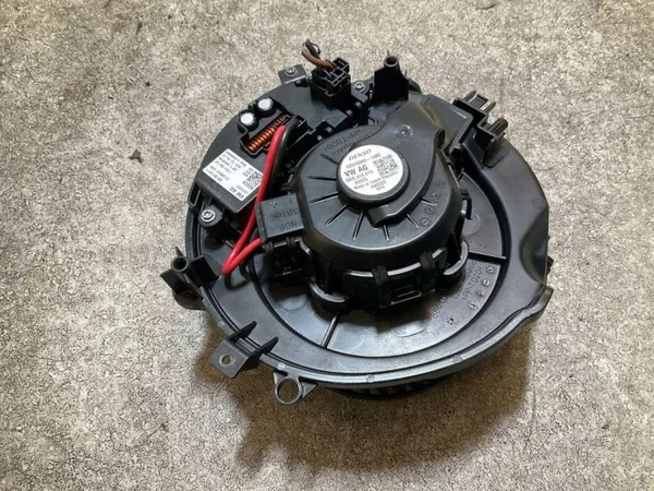 Lämmitysydin OEM 5NC819015 Skoda Octavia II image 2