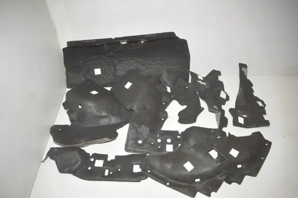 Isolamento acústico OEM 7448274 para BMW F40 image 2
