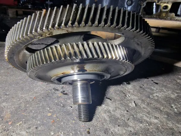 Scania Steuerriemenscheibe OEM - DC13 450PS Motor image 6