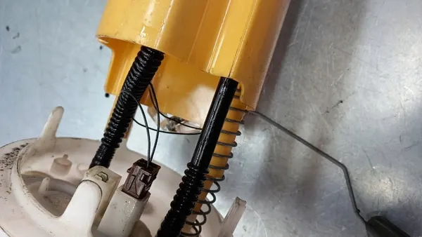 Brandstofpomp Fiat Scudo II 9659634080 image 6