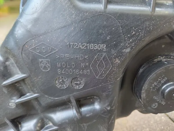 Tanque AdBlue RENAULT CLIO V 172A21630R 237G00331R <2019 image 10