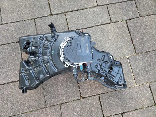 Tanque AdBlue RENAULT CLIO V 172A21630R 237G00331R <2019 image 2