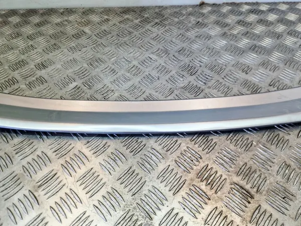 OEM 1076880340 Kromlist Mercedes R107 SL/SLC image 3