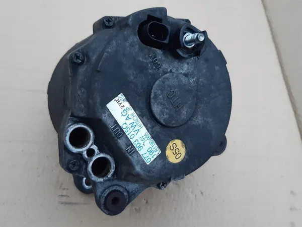 AUDI A8 D3 Alternator 077903015Q image 5