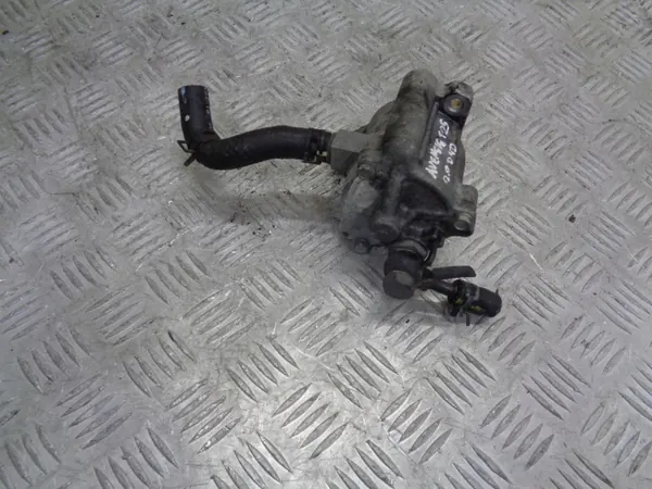 Tyhjiöpumppu OEM 29300-27020 Toyota Avensis II 2.0 D4D image 3