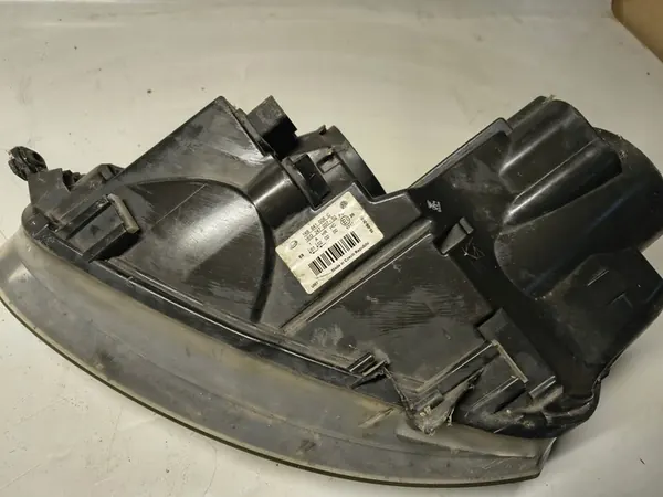 VOLKSWAGEN GOLF V Etu Oikea Heijastin OEM 1K6941006C image 3