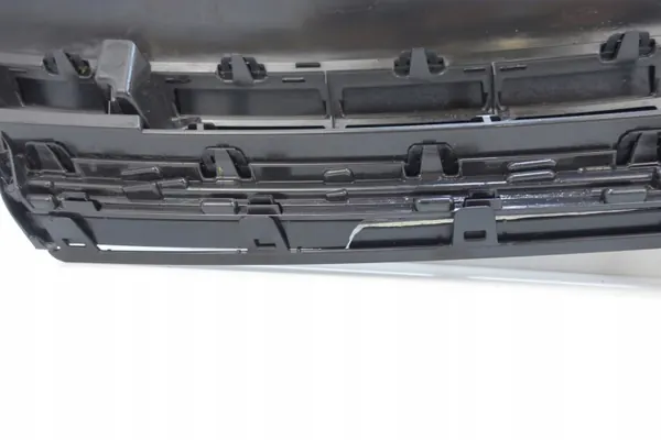 VW Golf VII Frontstoßstangengrill-Abdeckung OEM 5G0853653T image 8