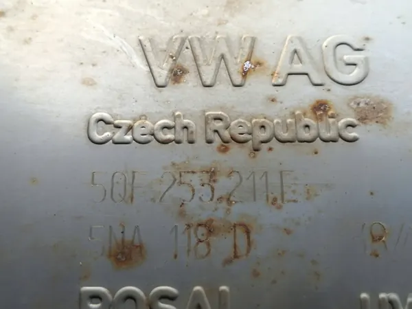 VW TIGUAN II 2.0L 1.5 TSI 96KW 2021 OEM 5QF253611K image 9