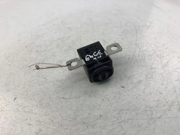 Relais OEM D90765 pour Audi Q5 (8R) 2008 image 2