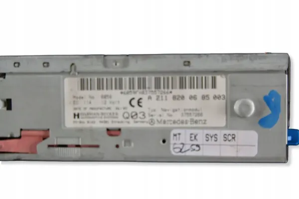 Mercedes-Benz E W211 Radio-panel OEM 2118200685003 image 6