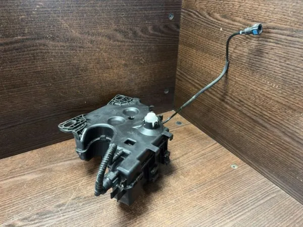 Tanque AdBlue usado OEM 9817154080 para Toyota Proace image 2
