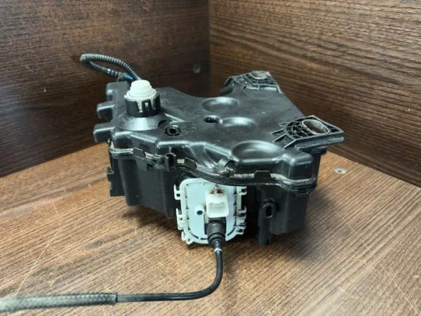 Tanque AdBlue usado OEM 9817154080 para Toyota Proace image 5