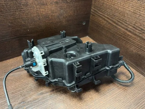 Tanque AdBlue usado OEM 9817154080 para Toyota Proace image 6