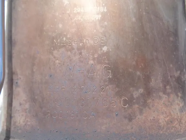 VW PASSAT B6 2.0 TDI DPF Catalytic Converter 3C0131765C image 4