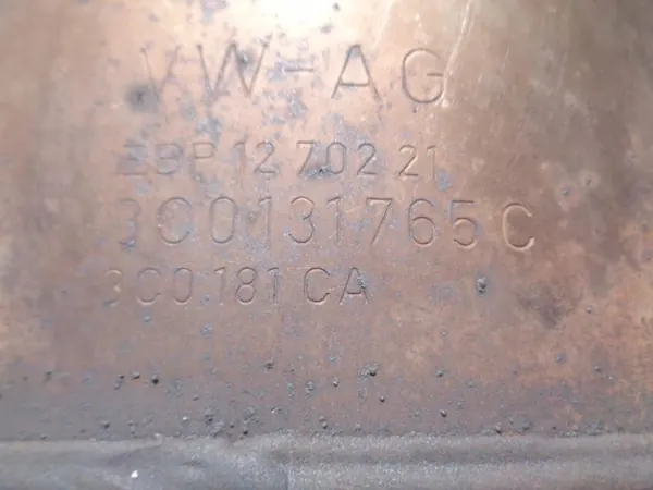 VW PASSAT B6 2.0 TDI DPF Catalytic Converter 3C0131765C image 5