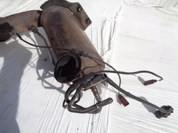 VW PASSAT B6 2.0 TDI DPF Catalytic Converter 3C0131765C image 9