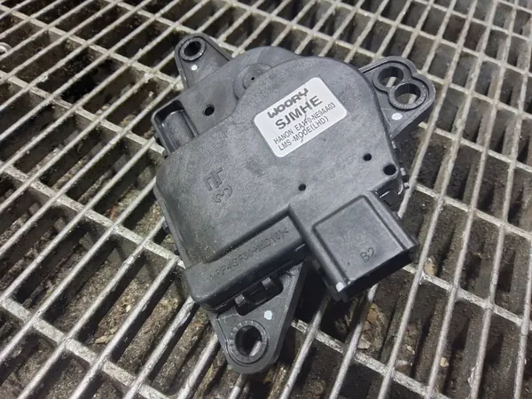 Hyundai Värmemotor OEM EA1F0-NE9AA03 Begagnad image 6
