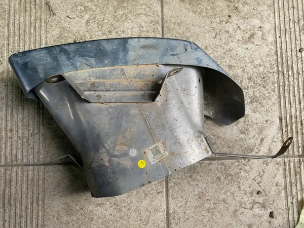 Audi A4 B9 8W Endrohr Schalldämpfer OEM 8W0253825M image 4