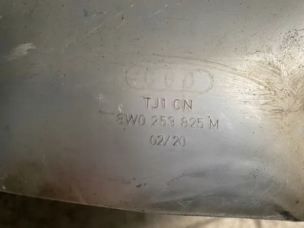 Audi A4 B9 8W Endrohr Schalldämpfer OEM 8W0253825M image 6