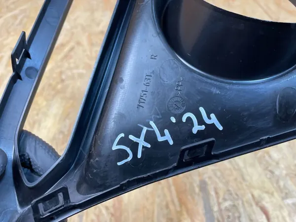 Griglia Paraurti Anteriore Destra Suzuki SX4 S-Cross II 71751-63T image 10