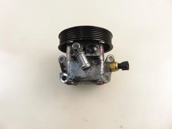 Ohjauspumppu OEM 4M513A696AD - Käytetty ZF image 6