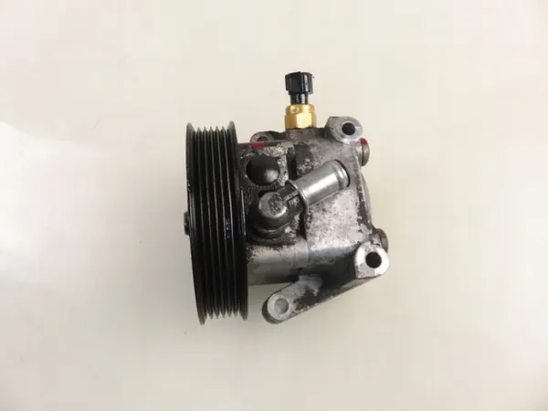 Ohjauspumppu OEM 4M513A696AD - Käytetty ZF image 7