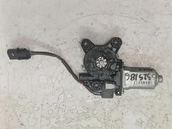 Motor de elevación de ventana delantero derecho HYUNDAI SANTA FE 2PIN 9882026100 image 2