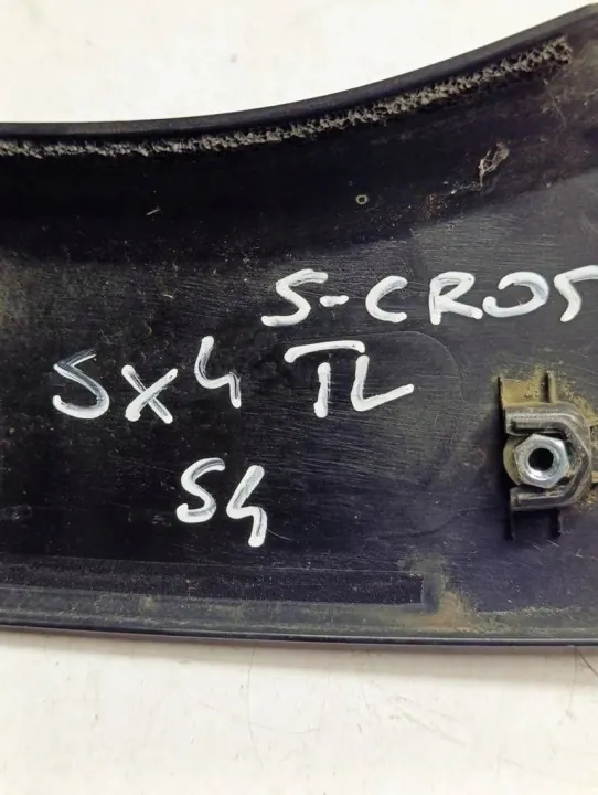 Suzuki SX4 S-Cross dörrlist OEM 8398061M0S4 image 4