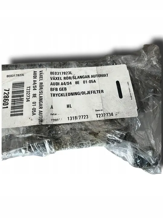 AUDI A4 Mangueira de Óleo Filtro de Óleo 8E0317823L image 2