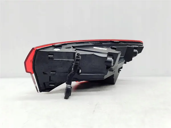 SKODA OCTAVIA IV 5E3 Lámpara Trasera LED Izquierda image 4