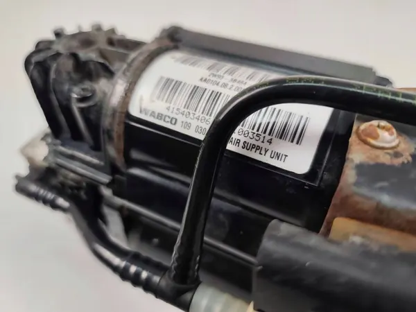 Compressor Jaguar XJ X350 OEM 2W93-3B484-AE image 3