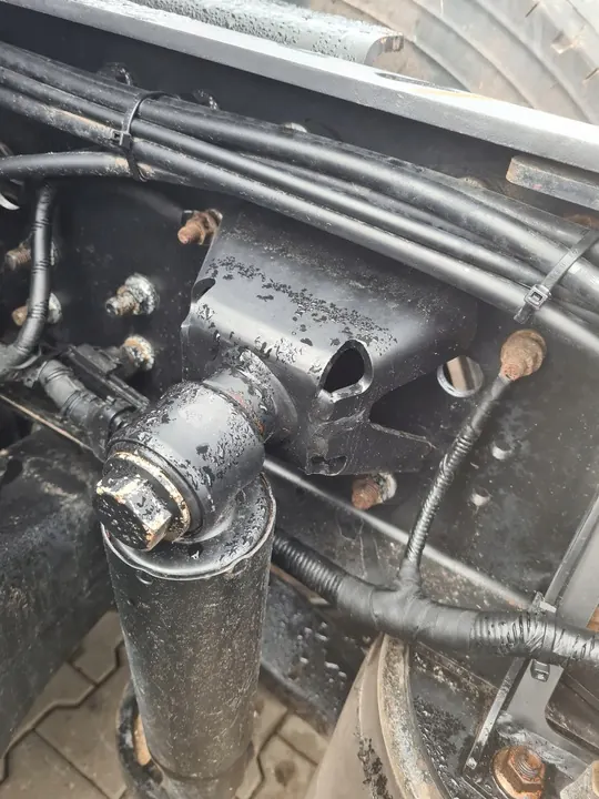 Support d'amortisseur arrière droit ou gauche Ford F-Max 500 image 1