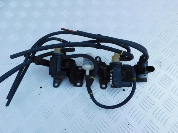 Soupape EGR turbo VW Crafter OEM 906627A 35/14 image 2