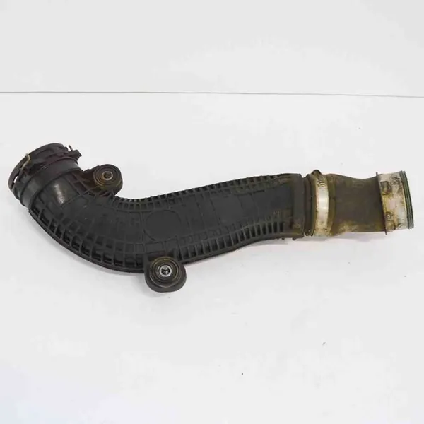 Oikea intercooler-putki VW PASSAT B6 1.8L bensiini 1K0145840R image 3
