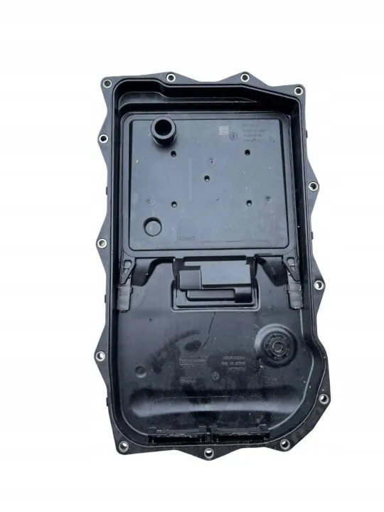 Dodge Challenger 2019 Versnellingsbak oliepan OEM 0501219068 image 5
