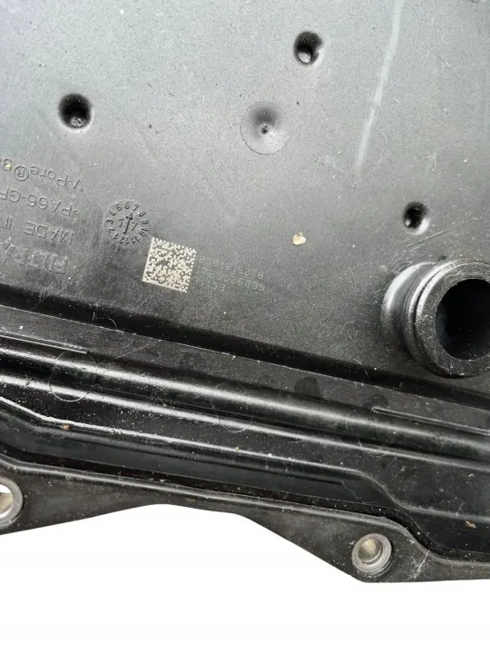 Dodge Challenger 2019 Versnellingsbak oliepan OEM 0501219068 image 7