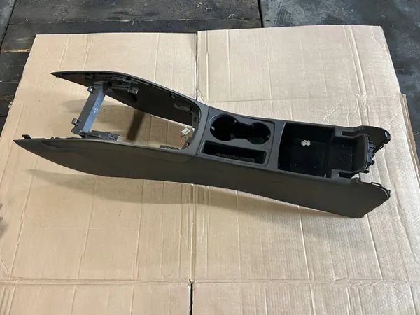 Mittelkonsole Armauflage Audi A4 B8 OEM Lochow-310900- image 2