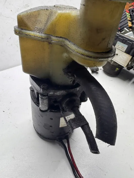 Servostuurpomp CITROEN SAXO PEUGEOT 107 image 2