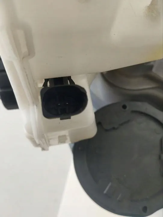 Bomba de Freio Porsche Taycan 2021 9J1.614.105.F image 4