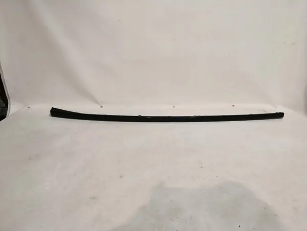 OEM 80001882 Garniture Bas de Coffre Volvo EX30 image 2