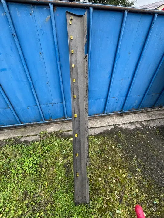 BMW E90 M-Paket LCI Left Side Sill Black Sapphire image 6