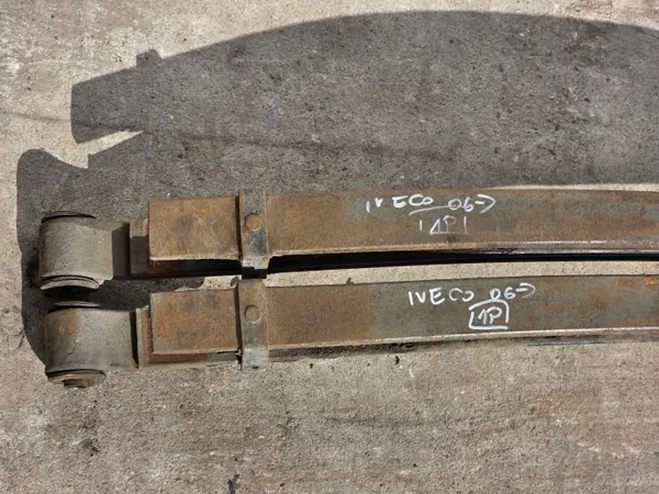IVECO DAILY 06 Achterbladveer set OEM 3P image 7