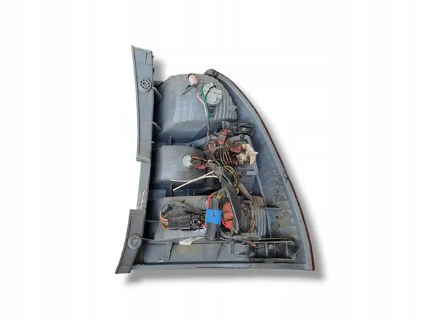 Luz trasera izquierda Kia Sportage 2 2010 92401-03000 image 6