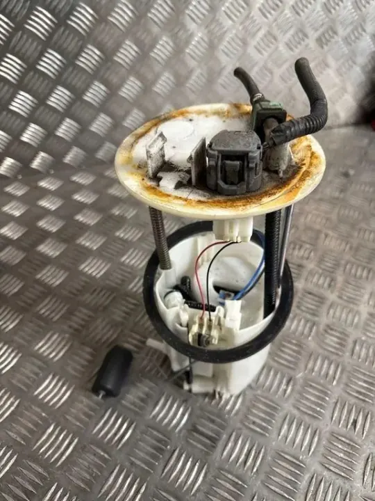 Pompe à carburant d'occasion OEM 1760A395 Mitsubishi image 2