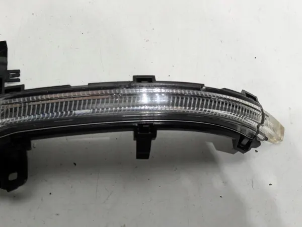 Pisca de espelho esquerdo OEM 4N1949101 Audi A6 A7 A8 image 4