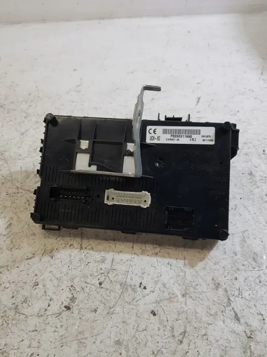 Module de Verrouillage Renault Clio 2 OEM 8200311990 image 2