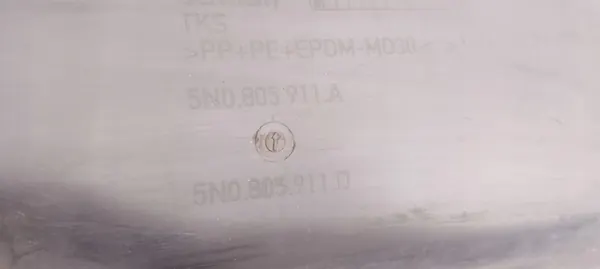 Front Left Wheel Arch VW Tiguan 11-15 OEM 5N0805911A image 9